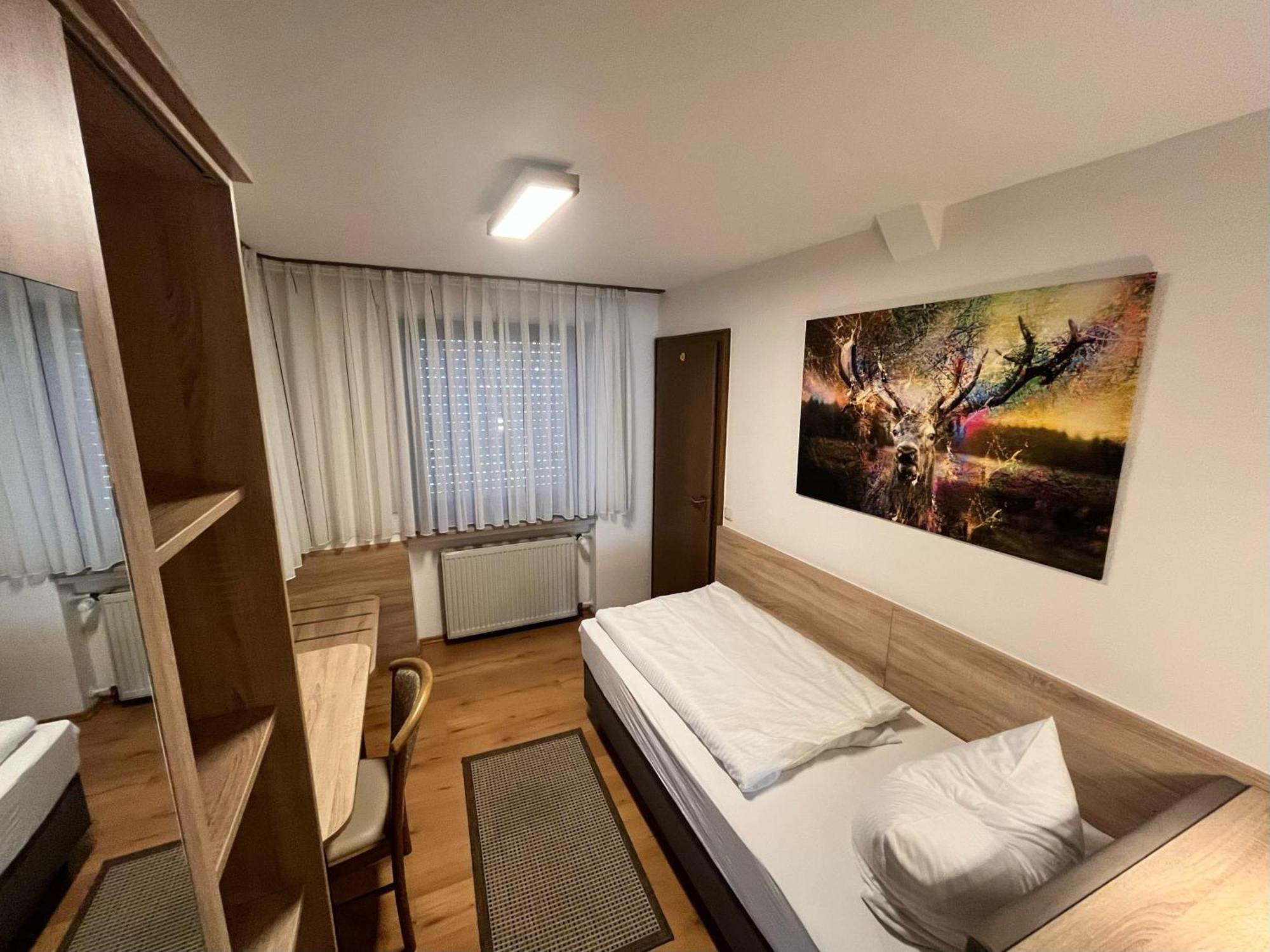 Annas Hotel 3*
