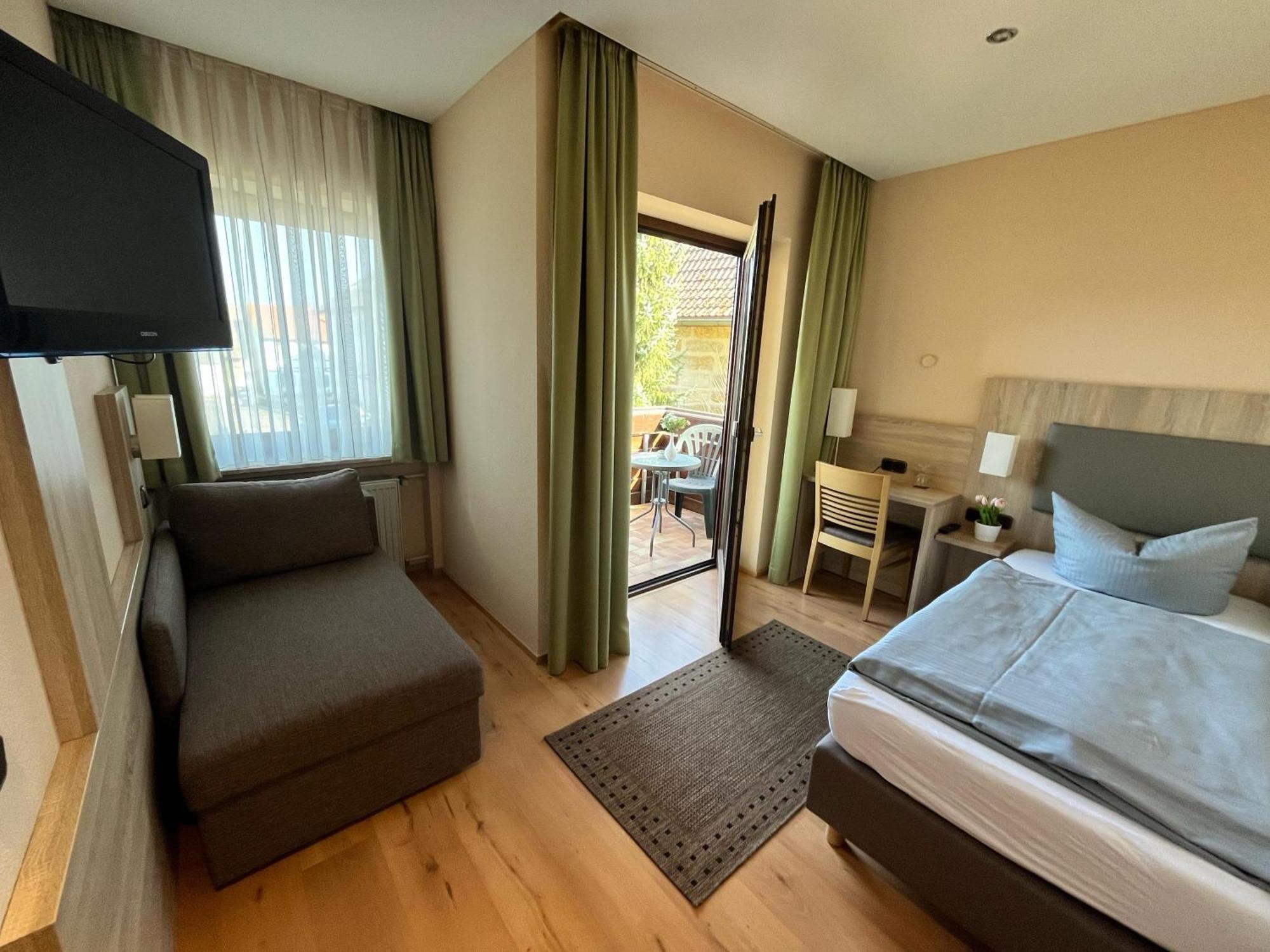 Hotel Annas 3*
